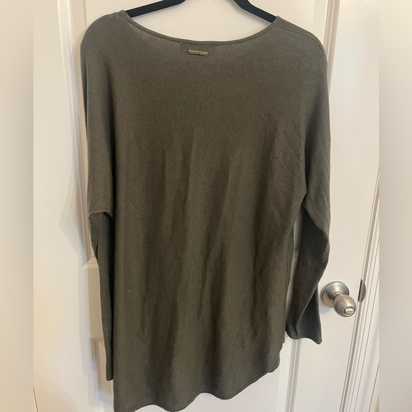 Michael Kors Olive Green Oversized Soft Sweater Size Medium - Picture 6 of 10